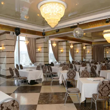 Ukraine Hotel Отели рядом с достопримечательностью «Андреевская церковь»