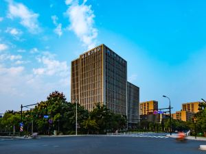 Rezen Dong Hotel (Hangzhou Jiubao Subway Station)