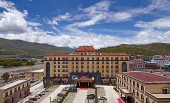 Tianhe Tibetan Culture International Hotel