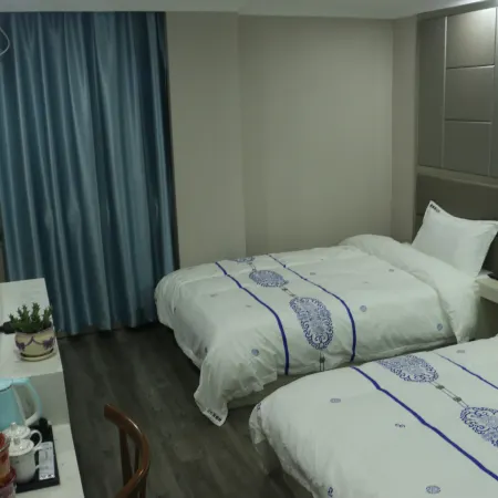 Huining Fanshe Yijing Hotel