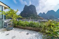 Yangshuo West Street Yanbang American Family Apartment (Yangshuo West Street Shop)