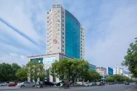 Quintessence Century Hotel Hotel dekat China Shoe Culture Museum