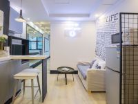 上海左右阁调公寓 - 小清新主题设计房