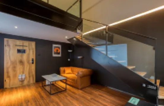 Liangzhu Homestay (Urumqi Zhongyinggong Subway Station)