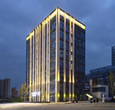 My Orange Hotel (Wuhan Optics Valley Technology Exhibition Center) Hotels near Wuhan Jiufeng Forest Zoo