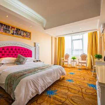 JWN Golden Hotel Отели в г. Липу