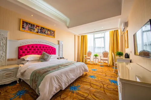 JWN Golden Hotel Hotels in Lipu