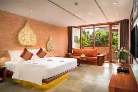 Golden Temple Residence Отели рядом с достопримечательностью «Уот Преа Пром Рат»