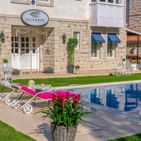 Salbakos Herakleia Boutique Hotel