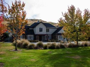 Queenstown Country Lodge