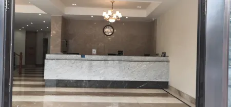 Chongqing Youth Business Hotel Отели рядом с достопримечательностью «Banliao Lake»