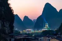 Gu'an Yuefeng · Mountain House (Yangshuo Yulong River Ecological Park Songcheng Eternal Love Store) - con vista montagne
