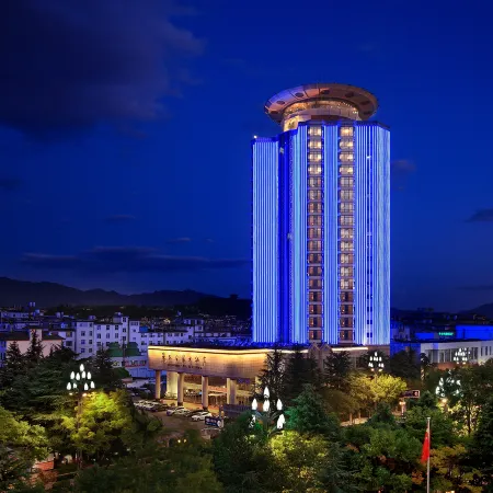Guanfang Hotel (Lijiang Old Town )