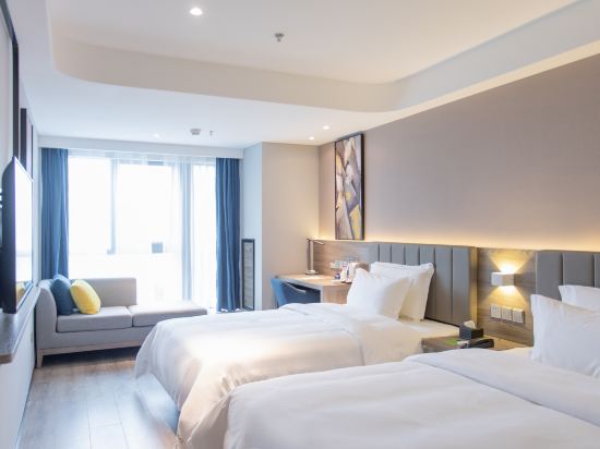 7 Days Premium Hotel (Chongqing North Railway Station North Square Center)