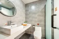 Huayi Select Hotel (Fuping Pinyang Avenue Store)