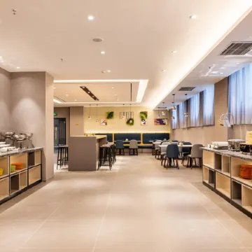 Homeinn Selected Hotel (Anshan Steel West station Material Market)