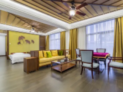 Yinji Huangdi Palace Yu Hot Spring Hotel (Animal Kingdom) Hotel a Xinmi