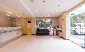 Wo Fun Apartment (Guangzhou Yongfu Huanghuagang Metro Station)