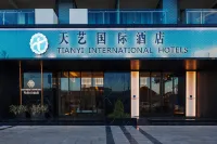 Tian Yi International Hotel Hôtels à : Sangkat Tuek Thla