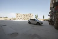Gemei Hotel (Shache Railway Station Government Affairs Center) - parking