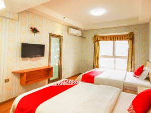 Bazhong E Business Hotel