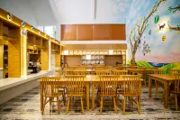 Qinyuan Family-friendly Hostel Hotel di Sanya