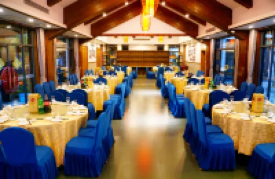 Ruyuan Culture Theme Inn