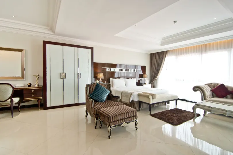 芭達雅LK皇家翼飯店