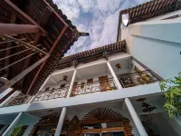 Amitawa Inn Hotels in Jianshui