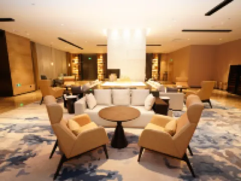 Guangzhou Peace Hotel Hotels in Guangshan