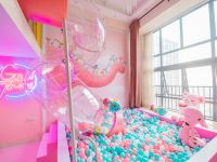 本树家公寓(广州汉溪长隆地铁站店) - 粉色马卡龙复式双房床