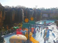 Shilin Shihai Hot Spring Hotel - Gym