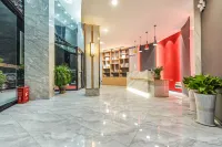 Shangshu • Light Enjoy Hotel - Mountain View