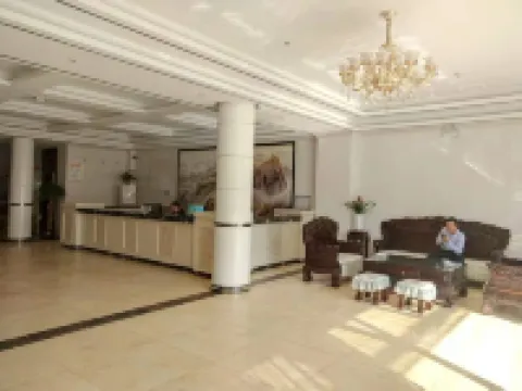 Danzhou Lexiang Business Hotel