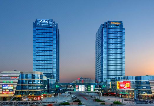 Hampton by Hilton 로비 모습