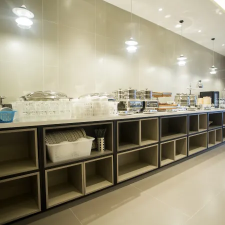 Homeinn Selected Hotel (Yibin Changning High-Speed Railway Station)