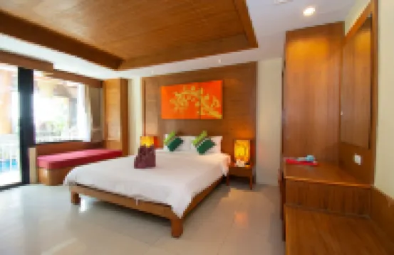 허니 리조트 카타 비치 주변 호텔