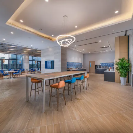 Holiday Inn Express KAIFENG CITY CENTER by IHG