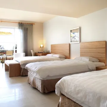 Chateau Beach Resort Отели рядом с достопримечательностью «Пляж Кэньтин»