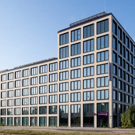 Premier Inn Muenchen City Schwabing Отели рядом с достопримечательностью «Швабинг-Фрайман»