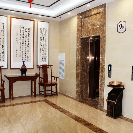 Le Bai Wei Hotel