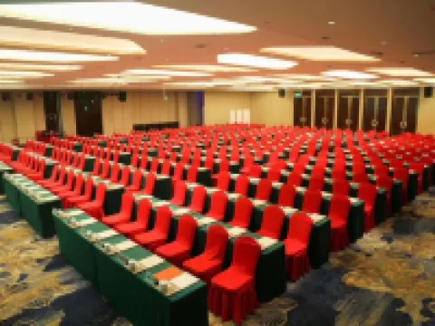 Donghuang International Hotel Hotels in Xinhua