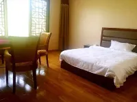 Peng'an Huangting Mountain Villa