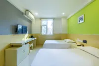 Yilong Chain Hotel (Lanzhou Plaza Xikou Branch) Hotels in Lanzhou