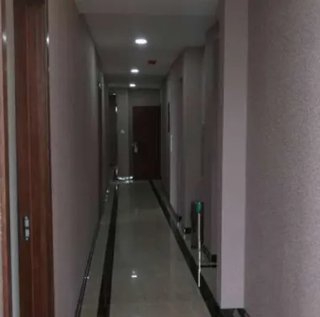 Wanglong Leisure Hotel (Songbei Harbin University of Commerce, Ice & Snow World) Отели рядом с достопримечательностью «Больница Харбина Чэньфэна по гемангиоме»