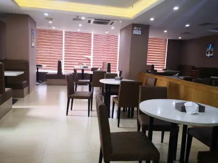 Lanbowan Hotel Отели в г. Шаньвей