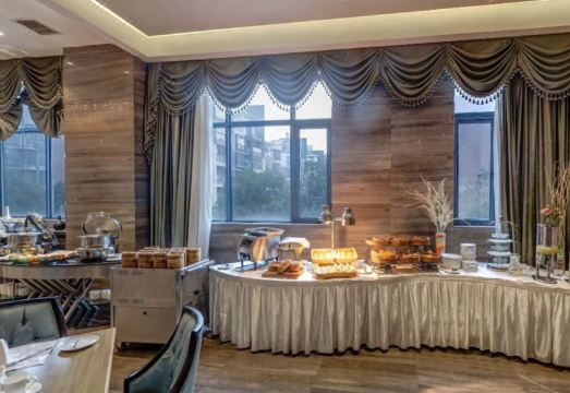 Bon Delight Hotel Hotel Overview