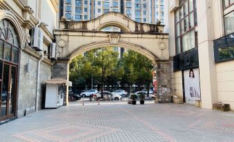 Ji Hotel (Shanghai Longyang Road Magnetic Levitation)