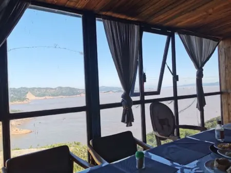 Dayinhai Holiday Hostel Отели рядом с достопримечательностью «Wanghai Tower»