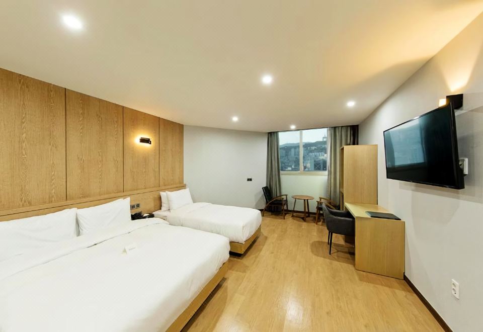 노떼라미아호텔의 넓고 감각적인 객실